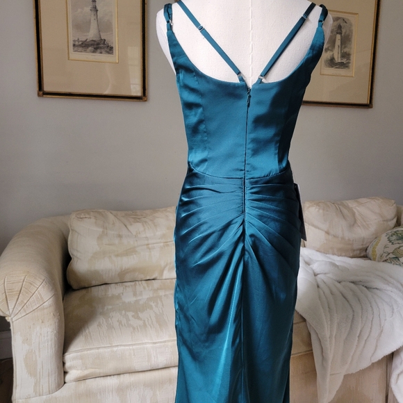 Azazie Formal dress, Pine NWT - Picture 4 of 9